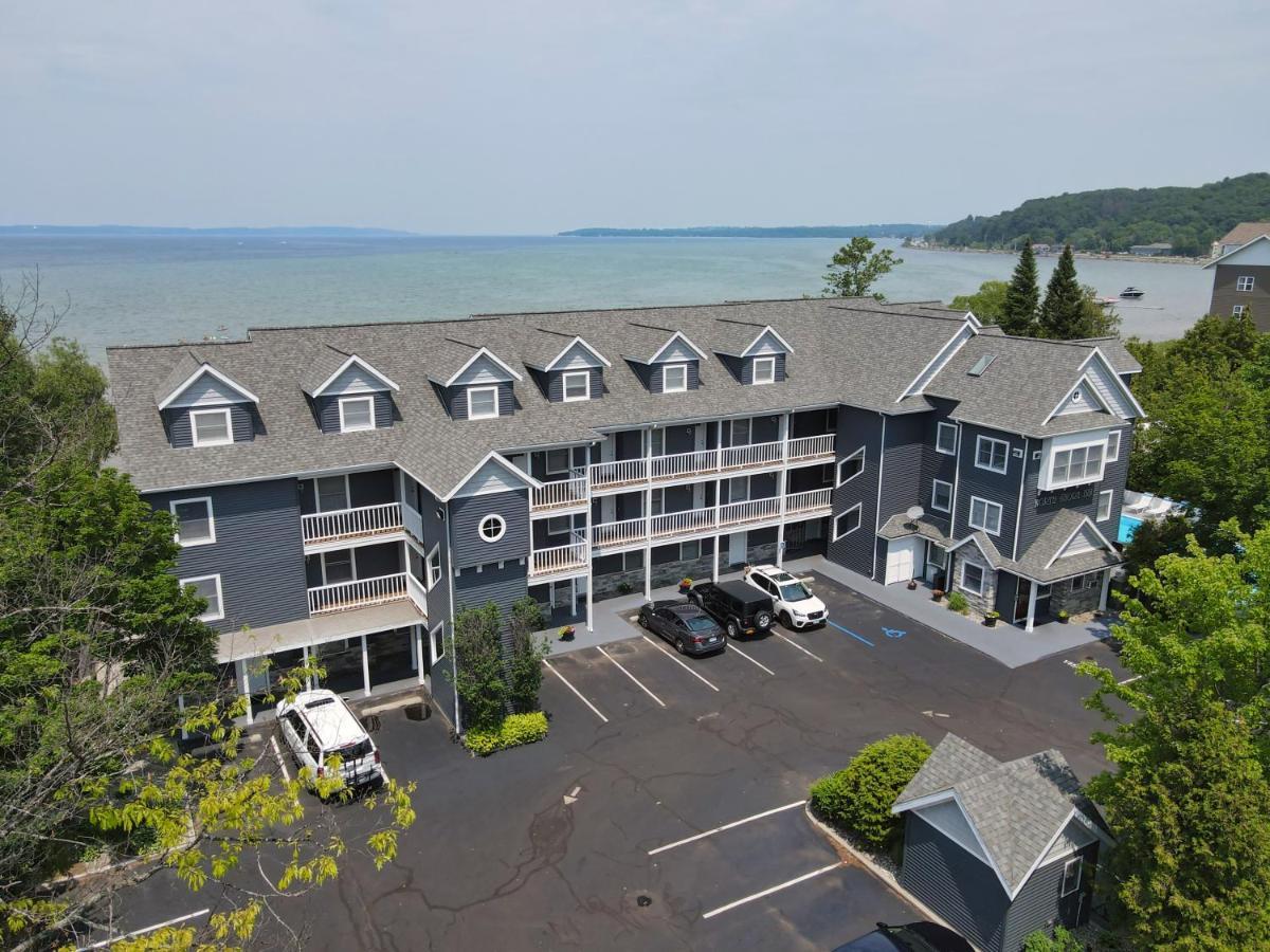 103 North Shore Inn Traverse City Dış mekan fotoğraf
