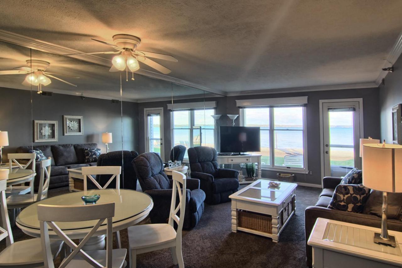 103 North Shore Inn Traverse City Dış mekan fotoğraf