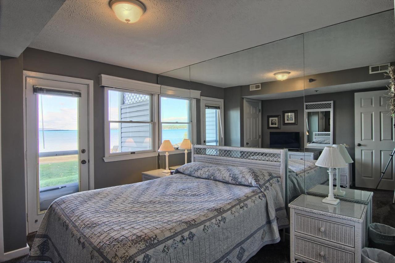 103 North Shore Inn Traverse City Dış mekan fotoğraf